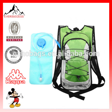 Trinkrucksack mit 2L Rucksack Wasser Blase zum Wandern Laufen Radfahren